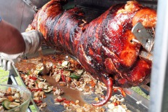 Spanferkelgrillen zum Sommerfest 2022
